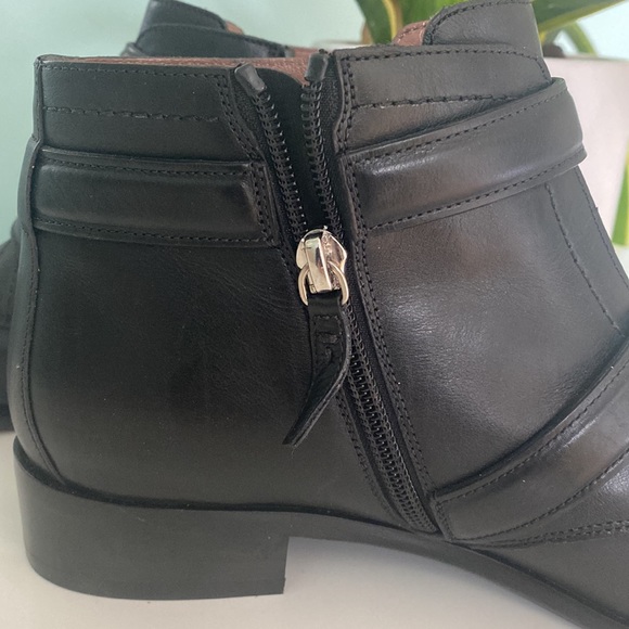 Tabitha Simmons boots outstanding quality brand new - Picture 5 of 9